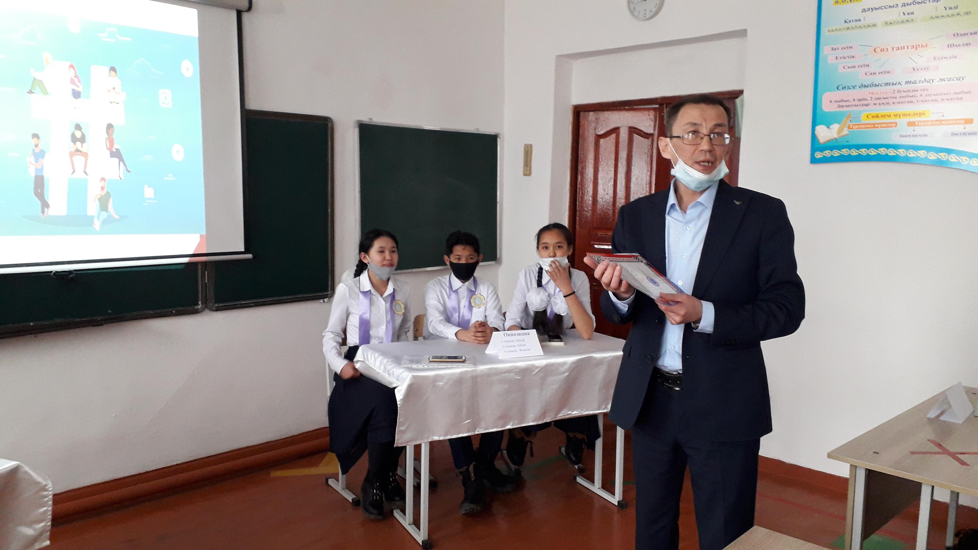 Кезекті дебат ойындары